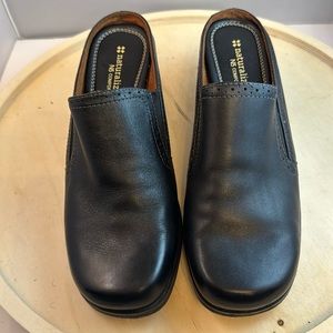 Naturalizer N5 Comfort Mules Black Leather Size 8